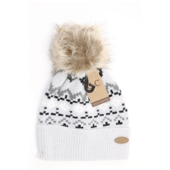 Accessories - Vici, Geometric Pattern CC Fur Beanie